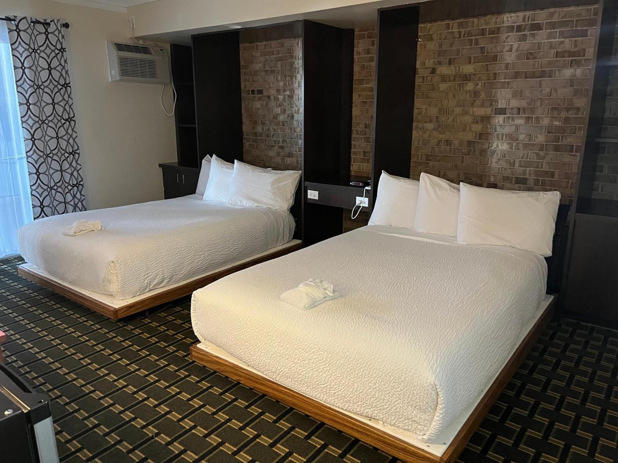 The Hudson Inn Morris الغرفة الصورة