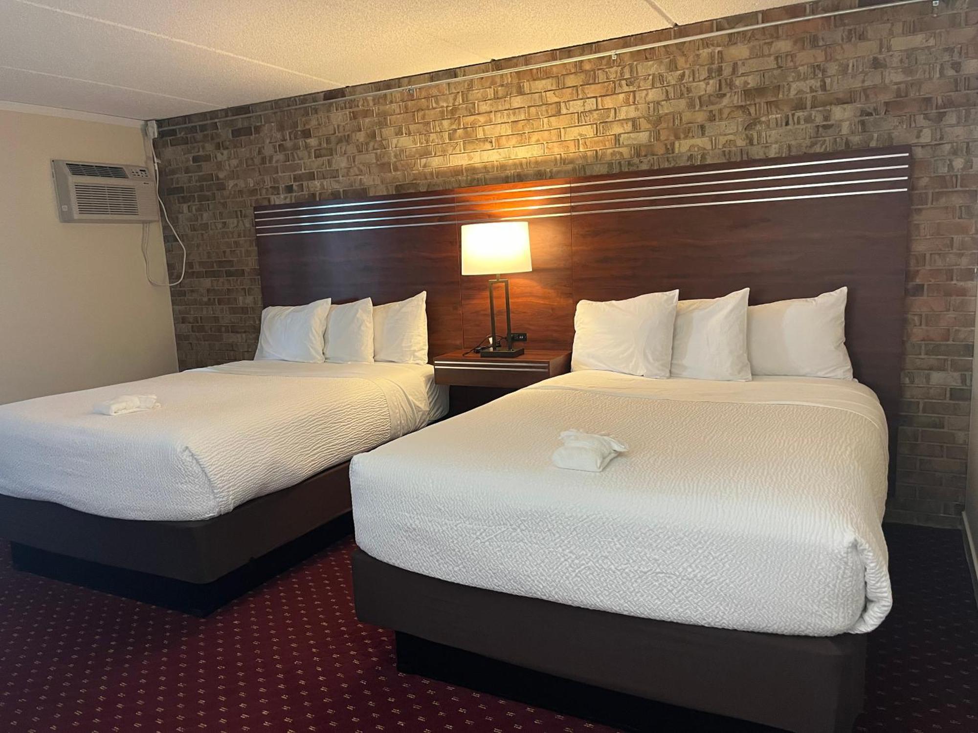 The Hudson Inn Morris الغرفة الصورة